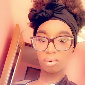 Meet your Posher, Destiny